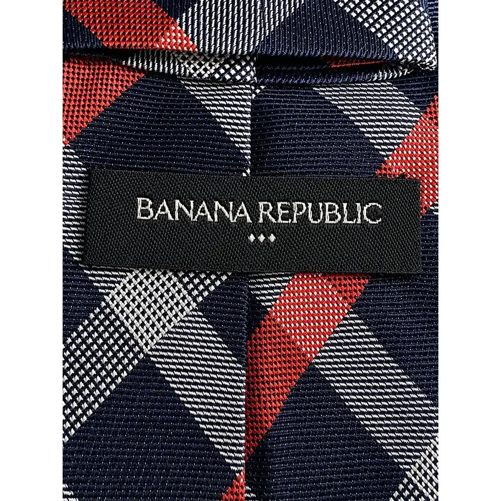 Banana Republic Silk Plaid Tie Navy Red Gray 3” Width Classic Necktie